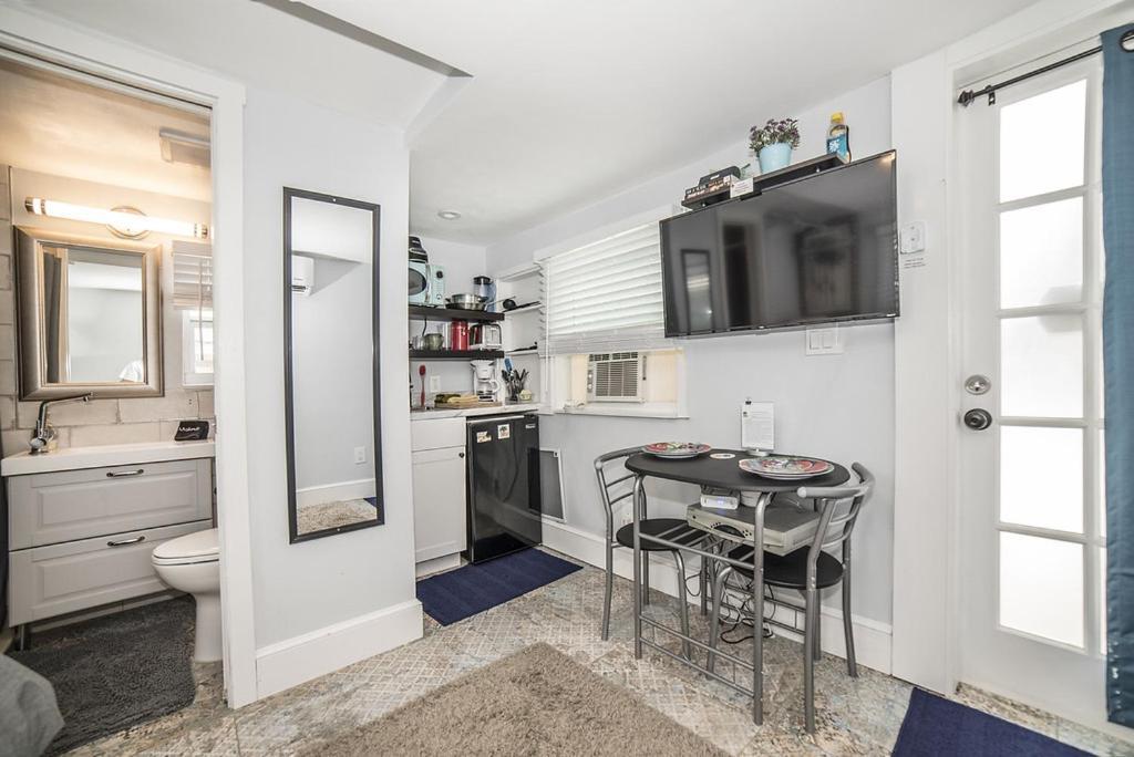 St Pete Vacation Apartment *