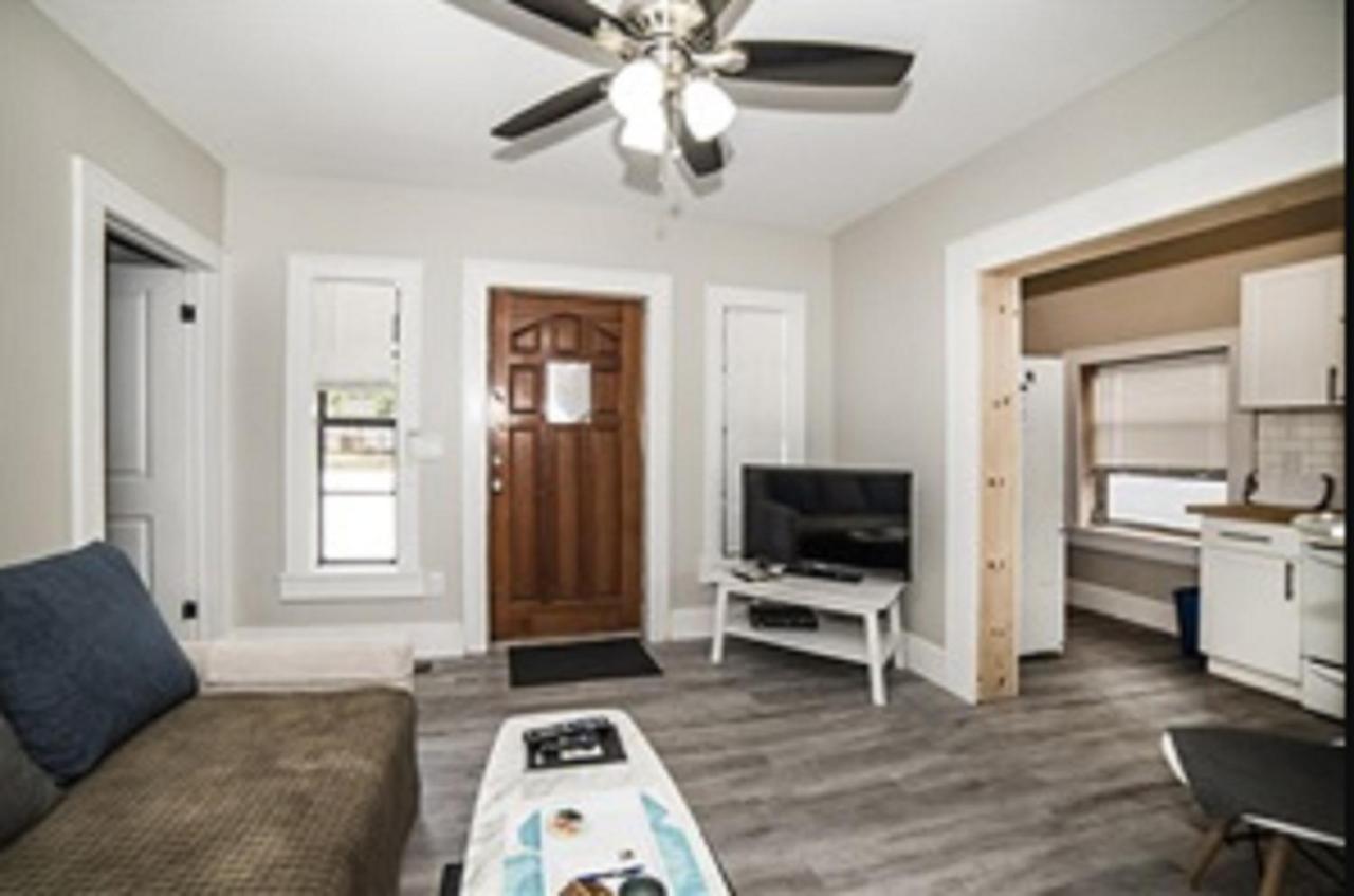 St Pete Vacation Apartment
